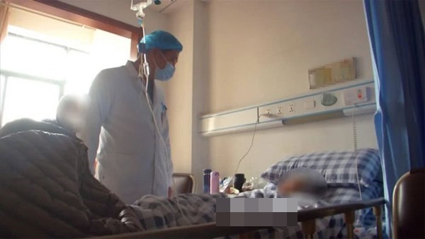 Người phụ nữ nhập viện do ung thư, hóa ra thủ phạm” gây bệnh đã nằm trong cơ thể suốt 40 năm mà không hề biết-3