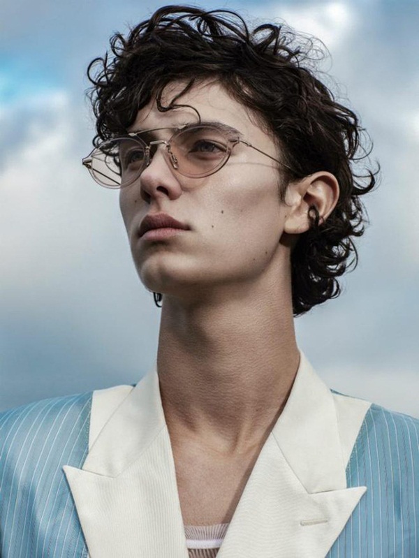 Hoàng tử Đan Mạch đẹp tựa nam thần khiến nhiều thiếu nữ tan giấc mộng khi giới thiệu bạn gái, người may mắn được chọn cũng vô cùng ưu tú-3