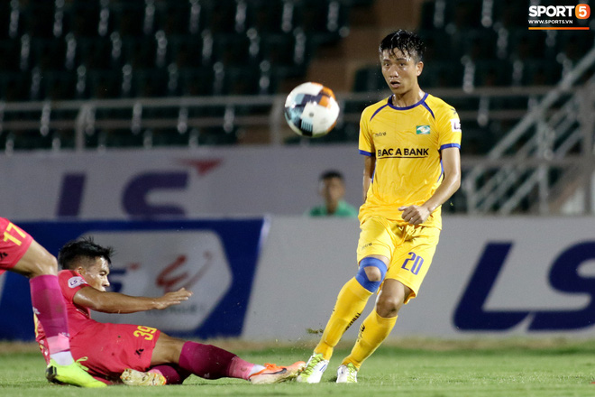 Dàn cầu thủ sinh vào tháng 4 của Việt Nam: Ghép lại sơ sơ cũng được một đội hình rất gì và này nọ-10