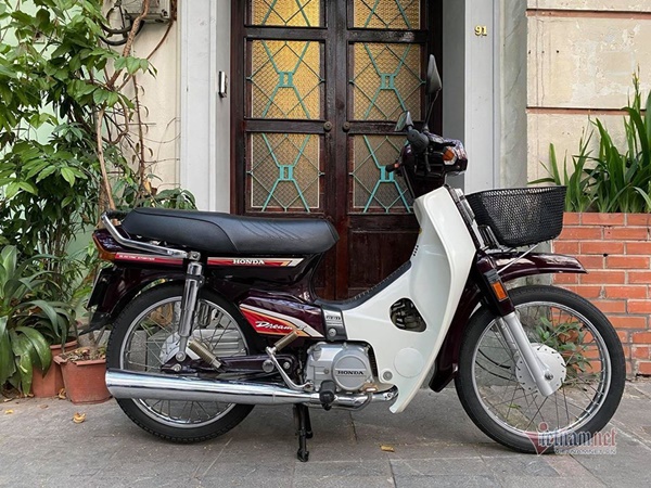 Honda Dream Thái 14 năm tuổi đời cuối giá 120 triệu-1