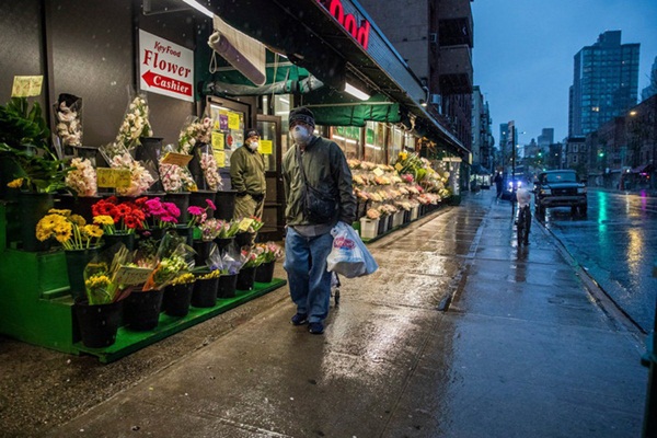 Thống đốc Cuomo: Xin thứ lỗi cho sự kiêu ngạo của New York, chúng tôi không nghĩ tình hình sẽ tệ như các nước khác-5