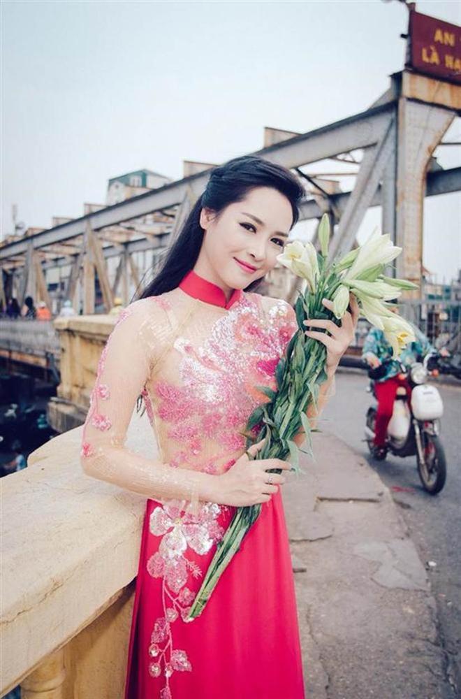 Ngoại hình thay đổi khó tin của hotgirl thẩm mỹ Vũ Thanh Quỳnh sau 5 năm dao kéo-5