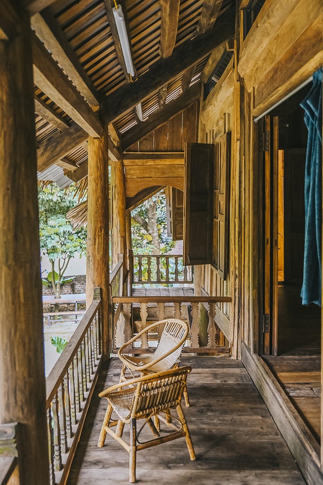 Ngôi nhà trong mơ trên đỉnh núi gần Hà Nội: Cá đầy ao, vườn đầy hoa trái-9