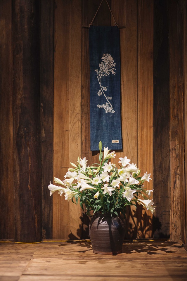 Ngôi nhà trong mơ trên đỉnh núi gần Hà Nội: Cá đầy ao, vườn đầy hoa trái-11