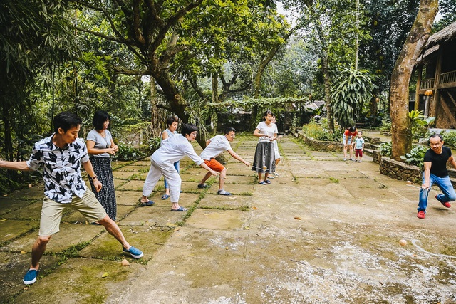 Ngôi nhà trong mơ trên đỉnh núi gần Hà Nội: Cá đầy ao, vườn đầy hoa trái-15