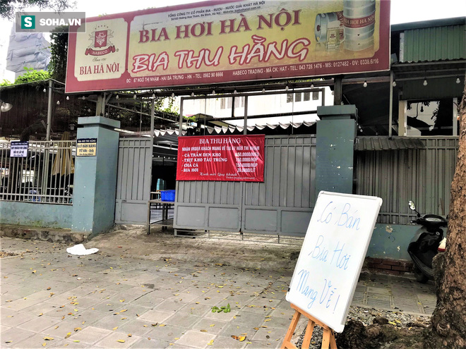 Quán nhậu nổi tiếng Hà Thành hé cửa bán bia cho khách mang về nhà-1