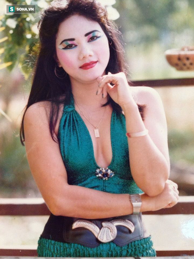 Nữ ca sĩ đầu tiên xỏ khuyên tai 5 lỗ, nhẫn đeo 10 ngón tay và scandal khủng khiếp ở Sài Gòn-4