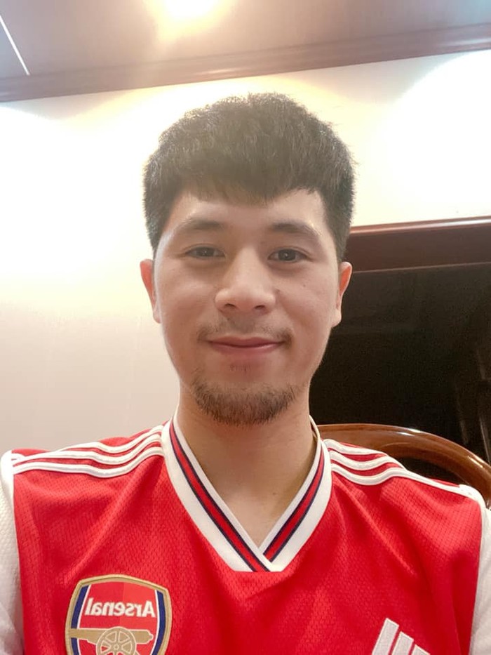 Chuyện tóc tai mùa dịch của cầu thủ: Đức Chinh cố thủ không để thầy cắt tóc, bất ngờ với Đình Trọng râu ria xồm xoàm-6