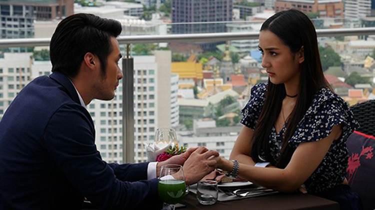 Vừa nhìn thấy bạn trai tôi, con gái khóc thét lên và đòi đuổi anh ra khỏi nhà, khi biết lý do tôi vô cùng phẫn nộ với chị dâu-1