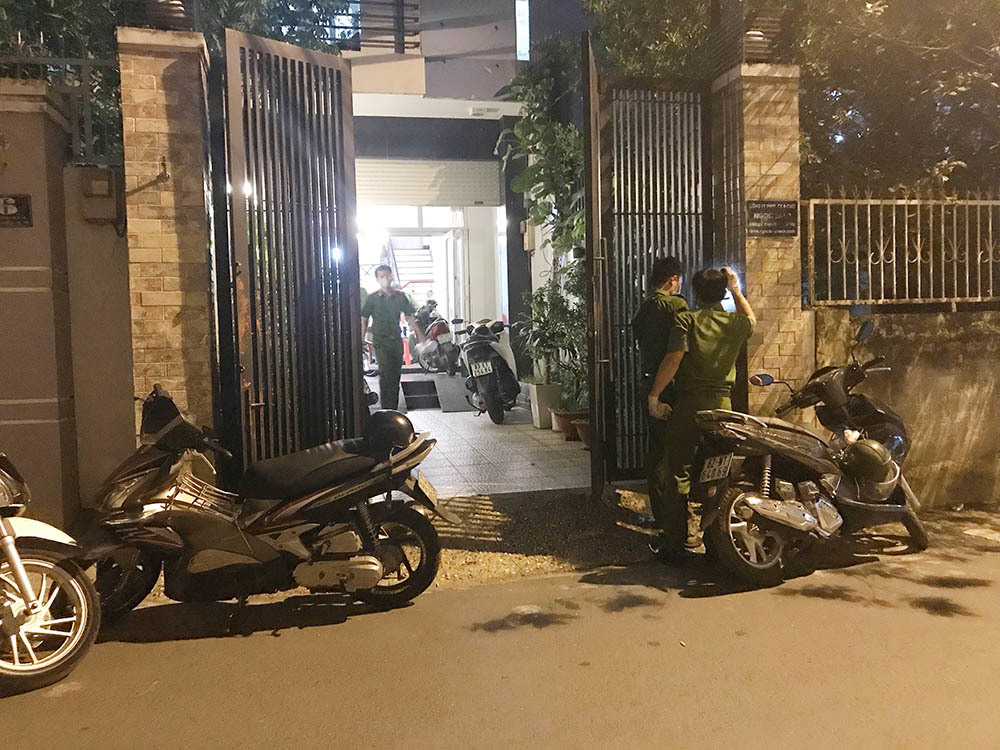 Bà giúp việc cho kẻ lạ vào nhà, chủ báo mất hơn 700 triệu-1