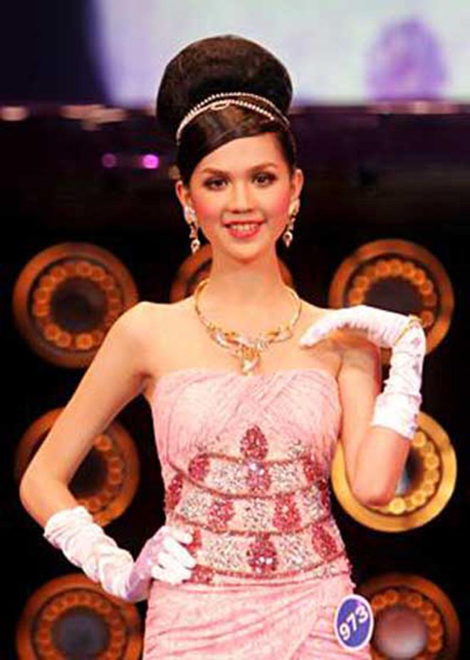 Cú sốc năm 18 tuổi và điều luôn gây ồn ào trong cuộc đời của Ngọc Trinh-1