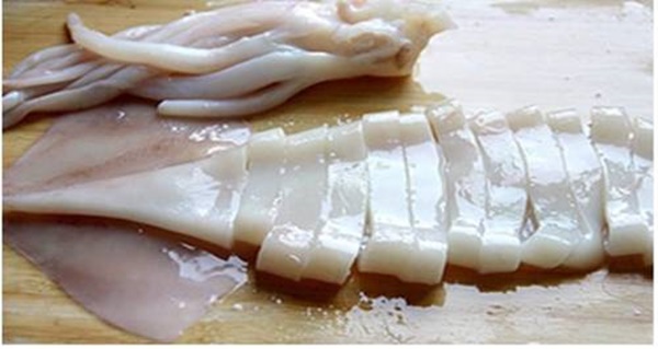 2 cách làm mì xào hải sản tại nhà ngon, đơn giản mẹ nào cũng làm được-1