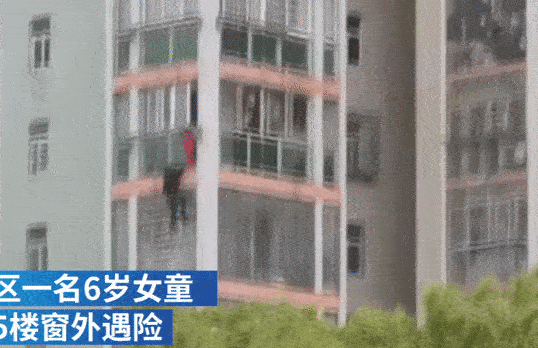 Chứng kiến cảnh tượng bé gái 6 tuổi treo lơ lửng ngoài ban công, cựu chiến binh quyết định trở thành người nhện cứu người-1