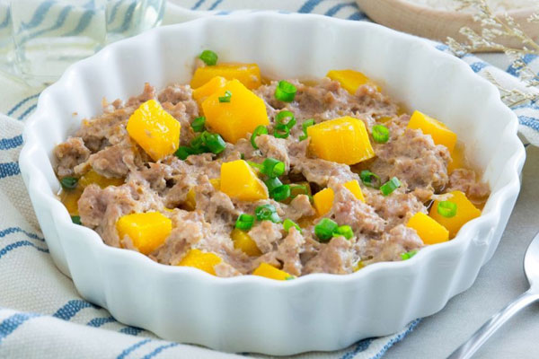 Hòa Minzy phân biệt đối xử, làm bánh cho chồng và cho Đức Phúc khác một trời một vực-13