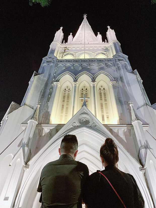 Bảo Thy hiếm hoi chia sẻ loạt ảnh tình tứ bên ông xã đại gia, nhưng sao body của đằng gái chiếm trọn spotlight thế này?-7