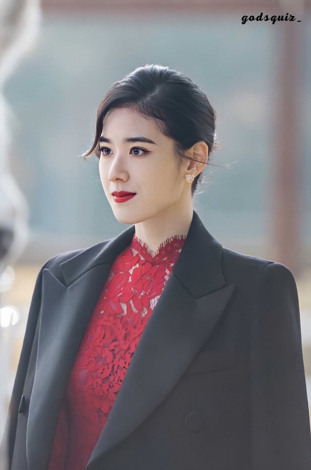 SỐC: Nữ phụ cực phẩm Bệ hạ bất tử bị bắt tại trận ngoại tình với bộ ảnh HD, làm 2 sao nam bỏ vợ và lời giải thích gây tranh cãi-1