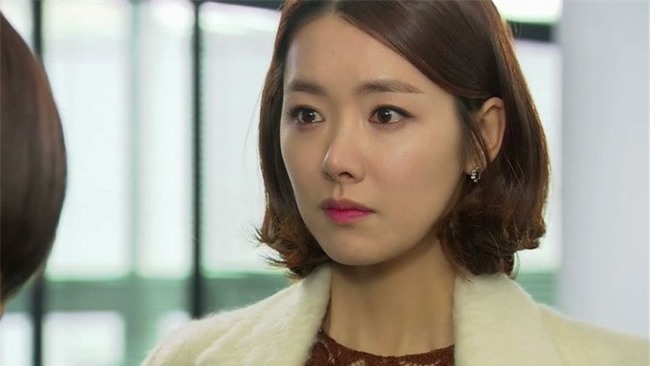 Anh chỉ thẳng mặt vợ trong bữa cơm tối và mắng sai lầm vì lấy đứa nghèo hèn, tôi đáp trả khiến bố mẹ chồng cũng phải bênh-1