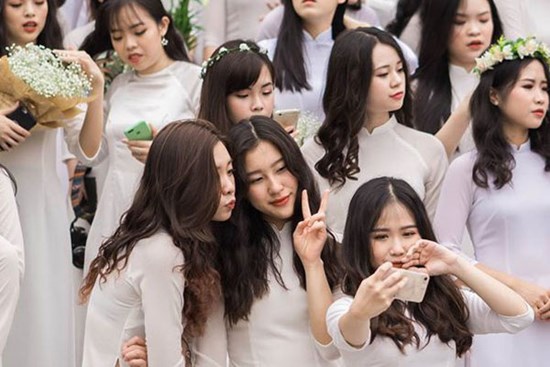 Vì sao Hà Nội bỏ môn thi thứ 4 vào lớp 10, chỉ thi Toán, Văn, Ngoại ngữ?