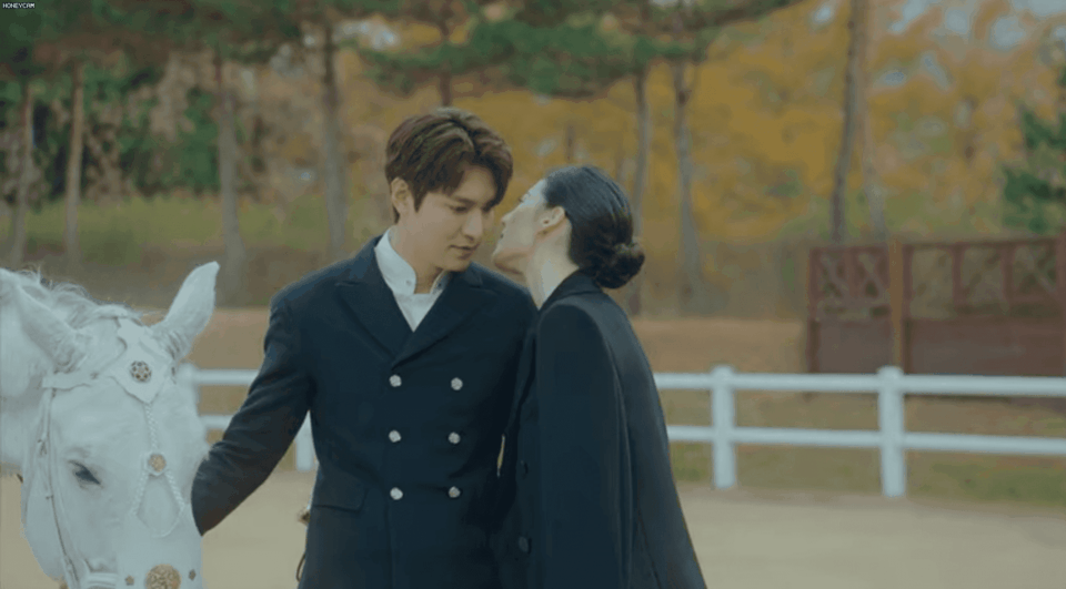 Bốn người mất mạng ở 15 phút đầu tập 1 Quân Vương Bất Diệt, drama thế giới song song của Lee Min Ho mở hàng cực căng-7