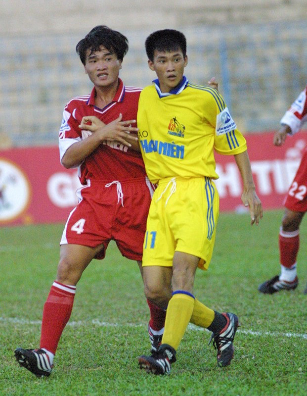 Dưới bàn tay Hữu Thắng, bước chạy thần tốc giúp Công Vinh mở cánh cửa tới U23 Việt Nam-2
