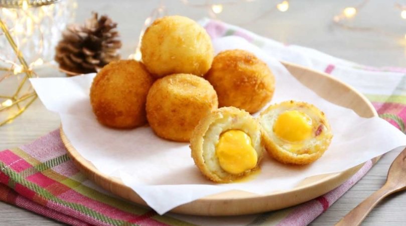 Bữa sáng nóng hổi với món bánh khoai tây viên phô mai siêu ngon-5