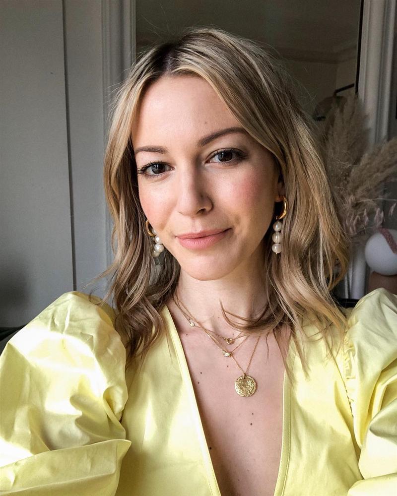 6 items thời trang nhẵn mặt trong tủ đồ Hè của phụ nữ Pháp vì cứ mặc là đẹp và sang xịn mãi không thôi-16