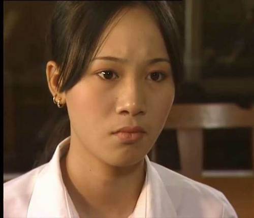 Nhìn trẻ trung vậy, hẳn ít người biết thánh chửi” trong Về nhà đi con đã ở ngưỡng U40-1