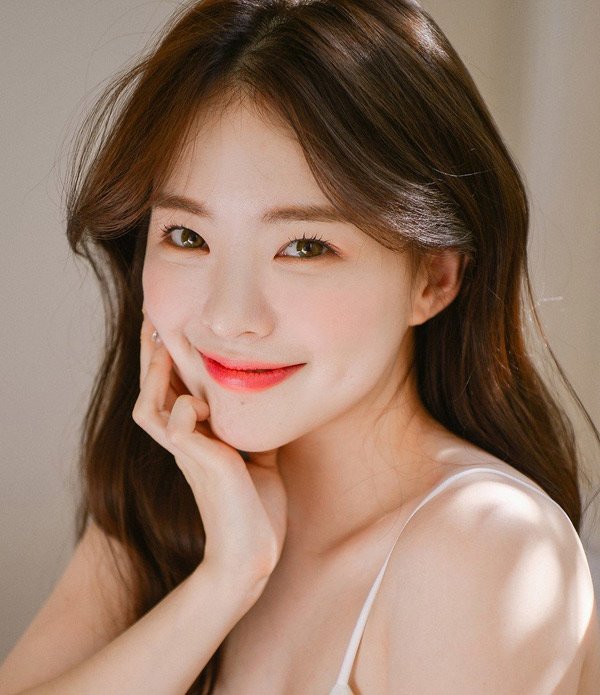 Nhìn trẻ trung vậy, hẳn ít người biết thánh chửi” trong Về nhà đi con đã ở ngưỡng U40-9