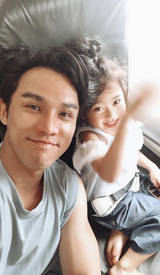 Những hình ảnh mới nhất của bé Lavie, dự kiến cuối tháng Phùng Ngọc Huy sẽ về nước đón con-3