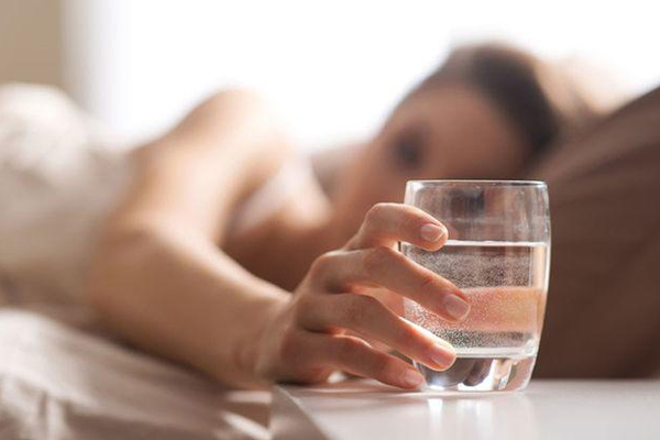 Hot girl bị teo cơ sau xóa sẹo thâm, cảnh báo điều chị em vẫn thích làm-3