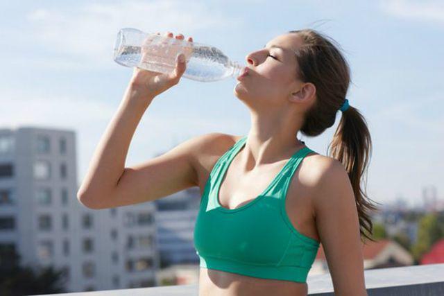 Uống nước vào 5 thời điểm này, cơ thể nhận nhiều đặc quyền mà không thần dược nào làm được-3