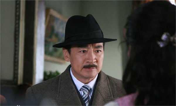 Tài tử Tiếu ngạo giang hồ: Lấy vợ kém 21 tuổi, cuộc sống U70 ra sao?-2