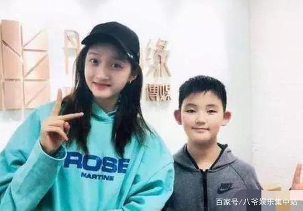 Tài tử Tiếu ngạo giang hồ: Lấy vợ kém 21 tuổi, cuộc sống U70 ra sao?-8