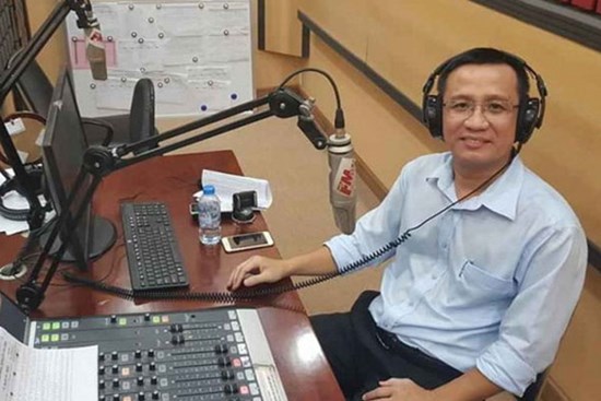 Vụ tiến sĩ Bùi Quang Tín rơi lầu tử vong: Vợ nạn nhân nói gì khi làm việc với công an?