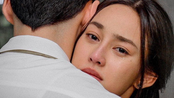 Chia tay chồng cũ vì anh vô sinh, 4 năm sau gặp lại, tôi choáng váng khi anh đã dắt tay 3 đứa con, còn hỏi ngược tôi đã kết hôn và có con chưa?-1