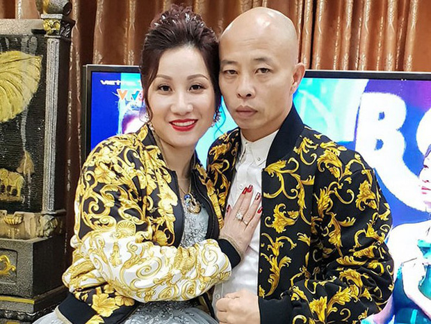 Tiết lộ về quá khứ của đại gia Đường Nhuệ: Từng phải ăn cơm độn khoai, cưới người vợ đầu tiên khi lao động tại Nga-1