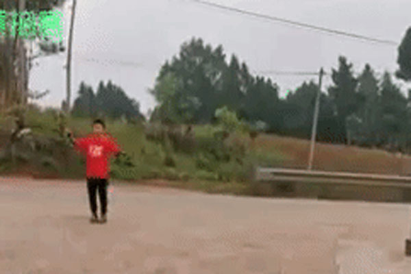 Thêm 1 tỉnh ra công điện khẩn chính thức cho học sinh đi học lại vào ngày 21/4-2