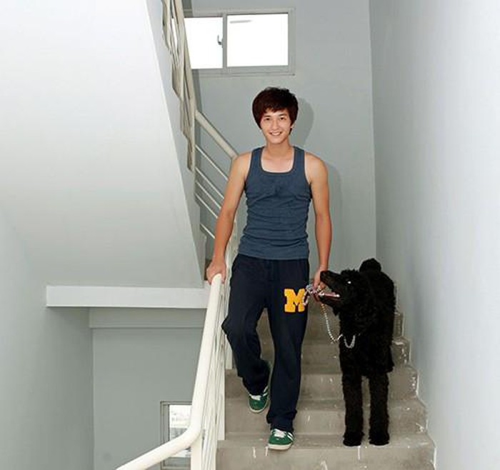 Căn hộ giản dị của diễn viên Huỳnh Anh vướng tin đồn hẹn hò Hồng Quế-9