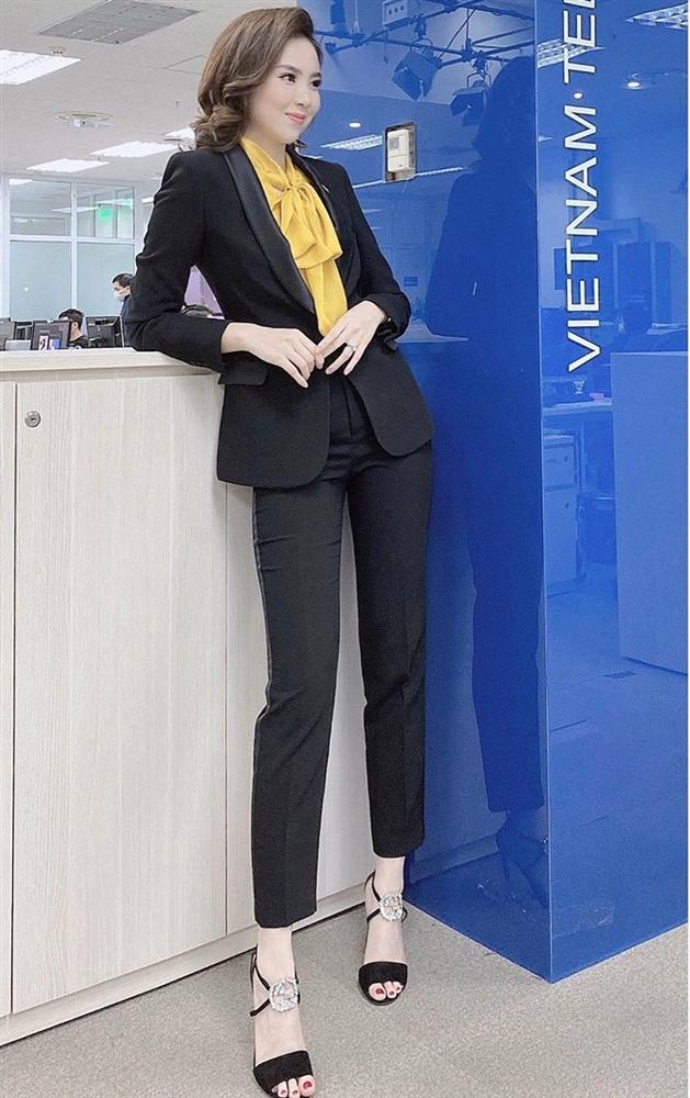 Mai Ngọc có cả rổ bí kíp mặc đẹp chuẩn thanh lịch, đặc biệt nhất là cách mặc điệu mà không sến-6