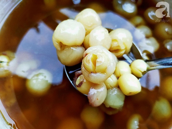 Nắng lên rồi, nấu nồi chè sen nhãn thơm bùi cả nhà cùng thưởng thức-4