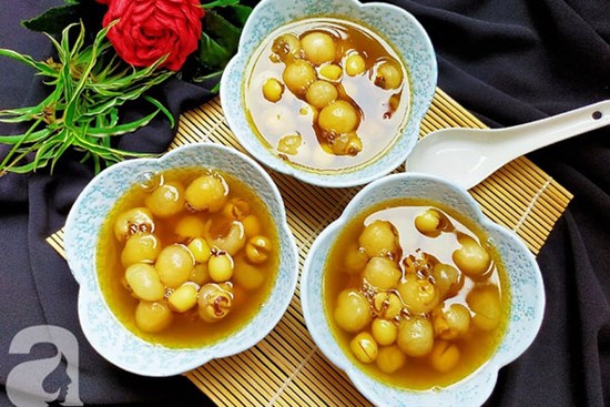 Nắng lên rồi, nấu nồi chè sen nhãn thơm bùi cả nhà cùng thưởng thức