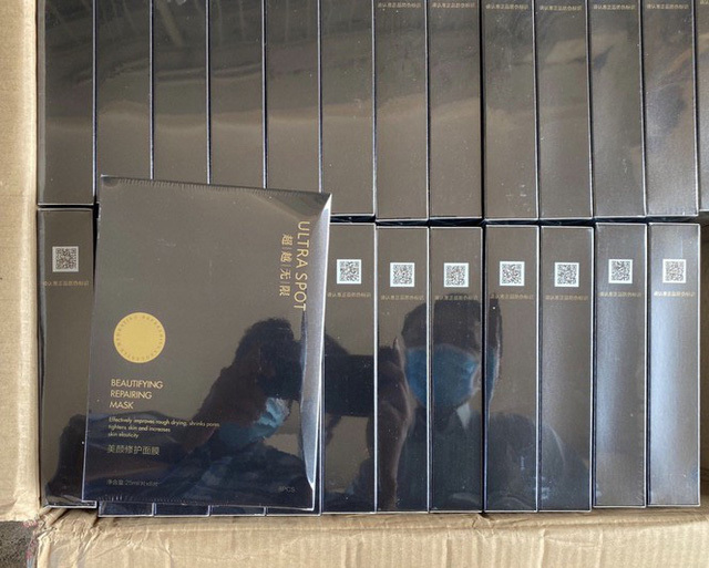 ‘Hoa hậu công sở’ - bà chủ kho mỹ phẩm lậu khủng vừa bị phát hiện là ai?-1