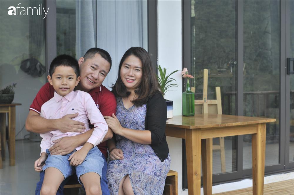 Vượt qua cú sốc con tự kỷ, nữ giám đốc ở Hà Nội đóng 4 cơ sở dạy tiếng Anh, đổi mọi công sức và tiền bạc lấy... 3 giây con nhìn vào mắt mình-6