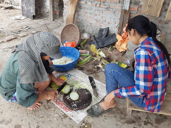 Người mẹ sinh 14 đứa con ở Hà Nội: Nhà tôi tự cách ly ở giữa đồng, vui lắm-4