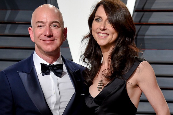 Sau 1 năm từ kẻ thứ 3 trở thành bạn gái danh chính ngôn thuận, tài sản của người tình tỷ phú Amazon đã thay đổi như thế nào?-3