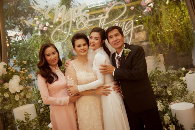 Lý do Đông Nhi thành công cả sự nghiệp và tình duyên, tất cả đều nhờ vào cách giáo dục cực nghiêm khắc từ nhỏ của bố mẹ-1