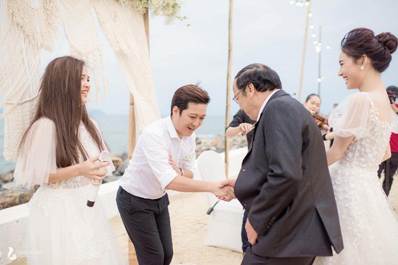 Những khoảnh khắc xúc động nhất lễ đính hôn bí mật của Trường Giang - Nhã Phương lần đầu được tiết lộ-1