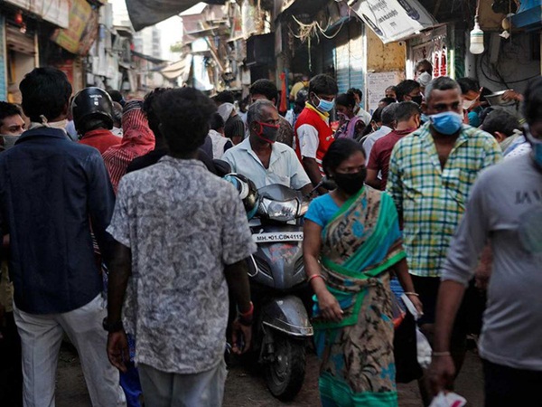 Cuộc sống ở một trong những khu ổ chuột lớn nhất Châu Á trong những ngày áp đặt lệnh phong tỏa toàn Ấn Độ giữa dịch Covid-19-2