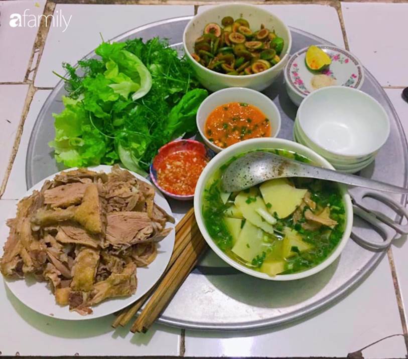 Sống cách Hà Nội 12km, vợ chồng trẻ thu nhập 15 triệu, mùa dịch chỉ tiêu 2,7 triệu đồng/tháng cho gia đình 5 người, tiết kiệm 12 triệu-6