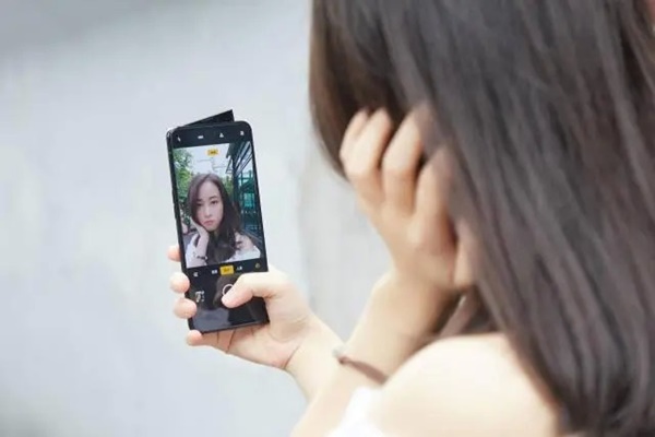 Những smartphone đang giảm giá mạnh cuối tháng 4/2020-6